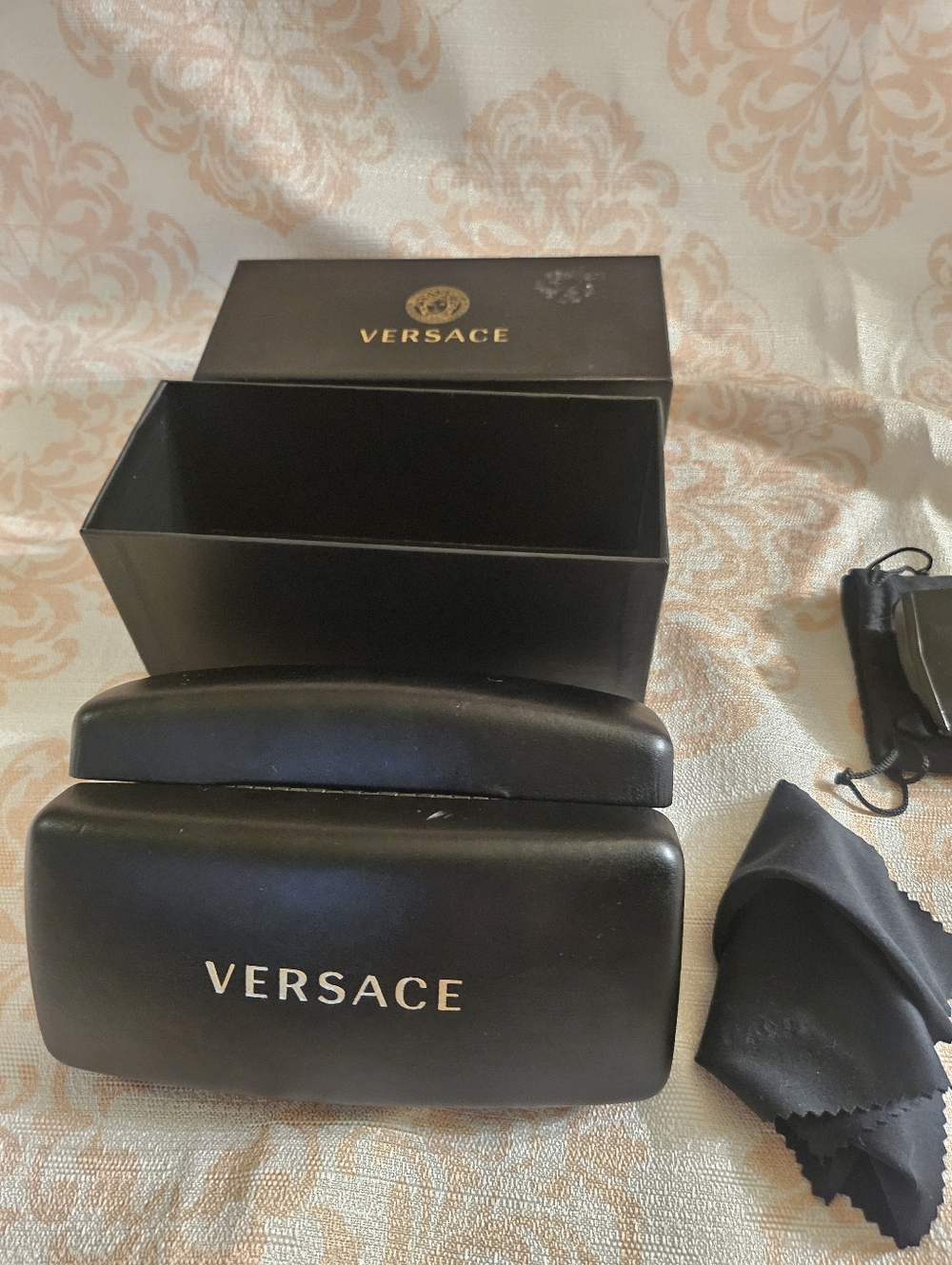 Authentic Versace Sunglass Eyeglass Case Box Dust Cloth W/unbranded Glasses Set - Picture 15 of 15